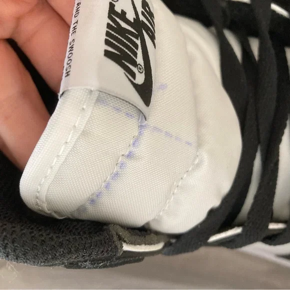 Nike Air Jordan 1 Retro High OG Black White 555088-010 Mens Size 10 - Picture 9 of 10